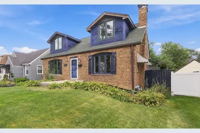 9427 S Saint Louis Avenue, Evergreen Park, IL 60805 - Photo 1