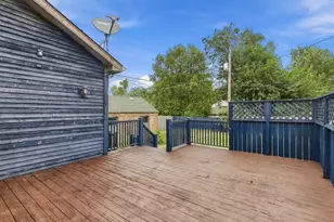 9427 S St Louis Ave, Evergreen Park, IL 60805 - Photo 21