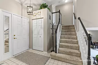 195 Meadow Lakes Boulevard, Aurora, IL 60504 - Photo 15
