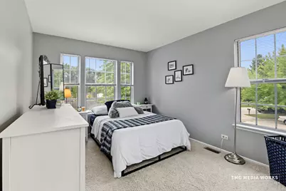 195 Meadow Lakes Boulevard, Aurora, IL 60504 - Photo 21