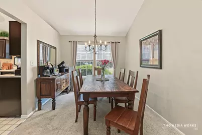 195 Meadow Lakes Boulevard, Aurora, IL 60504 - Photo 9