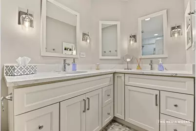 195 Meadow Lakes Boulevard, Aurora, IL 60504 - Photo 19