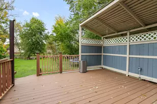 199 W Hillside Dr, Round Lake, IL 60073 - Photo 23
