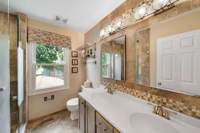 1170 Green Knolls Drive, Buffalo Grove, IL 60089 - Photo 19
