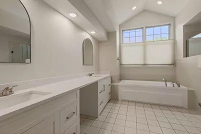 2108 Birchwood Lane, Buffalo Grove, IL 60089 - Photo 17