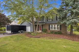 1320 Springhill Dr, Algonquin, IL 60102 - Photo 1
