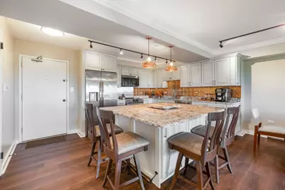 141 N La Grange Road #1003, La Grange, IL 60525 - Photo 5