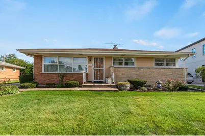 8051 W Leland Avenue, Norridge, IL 60706 - Photo 1