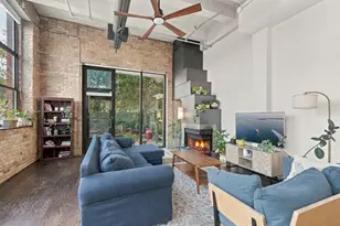 1111 W Cornelia Ave, Chicago, IL 60657 - Photo 7