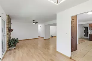[Address not provided], Aurora, IL 60504 - Photo 7