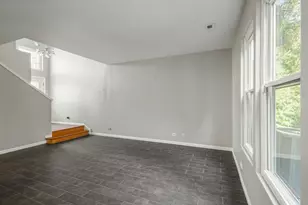 495 Metropolitan St, Aurora, IL 60502 - Photo 7