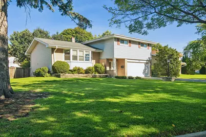 1310 E Ironwood Drive, Mount Prospect, IL 60056 - Photo 1