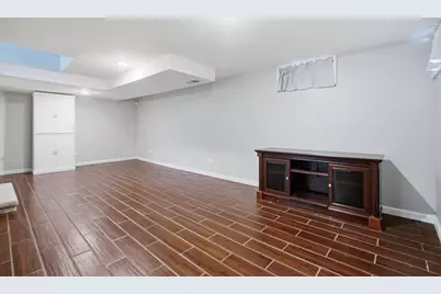[Address not provided], Elmwood Park, IL 60707 - Photo 15