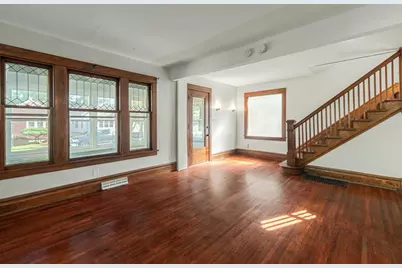 111 Warren Avenue, Aurora, IL 60505 - Photo 5