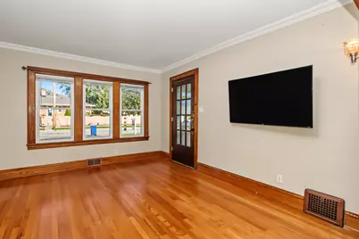 225 W School Street, Villa Park, IL 60181 - Photo 7