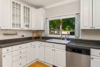 225 W School Street, Villa Park, IL 60181 - Photo 11