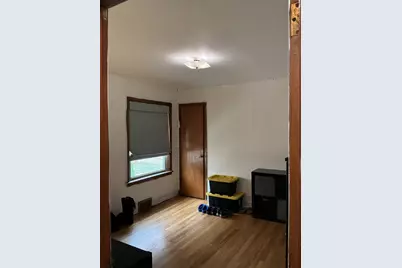 8632 S Jeffery Boulevard, Chicago, IL 60617 - Photo 19