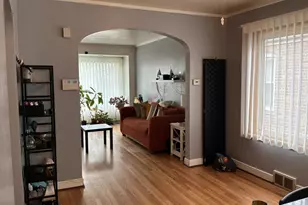 8632 S Jeffery Blvd, Chicago, IL 60617 - Photo 11