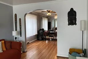 8632 S Jeffery Blvd, Chicago, IL 60617 - Photo 9