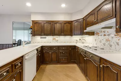 4401 W Lunt Avenue, Lincolnwood, IL 60712 - Photo 9