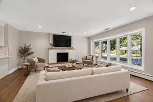 307 N Patton Ave, Arlington Heights, IL 60005 - Photo 3