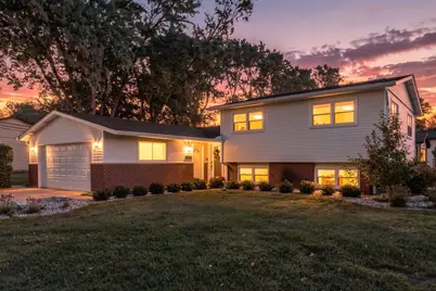 1101 E Barberry Lane, Mount Prospect, IL 60056 - Photo 1