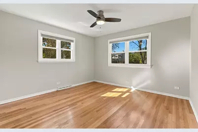 1101 E Barberry Lane, Mount Prospect, IL 60056 - Photo 11