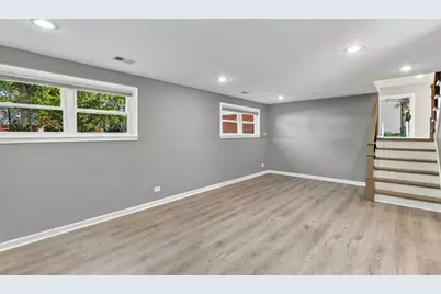 1101 E Barberry Lane, Mount Prospect, IL 60056 - Photo 17