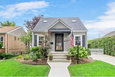 9440 S Clifton Park Avenue, Evergreen Park, IL 60805 - Photo 1