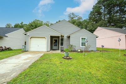 121 Robert Dr - Photo 1