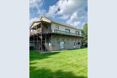 17725 N Akron Ave Nelsonville Oh 45764 Mls 220037192 Coldwell Banker