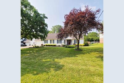 122 Switzer Drive - Photo 1