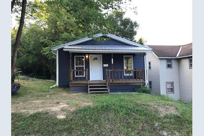 319 Elizabeth Street - Photo 1