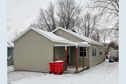 141 Mc Lene Avenue - Photo 1