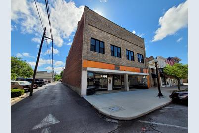 10 N Franklin Street - Photo 1
