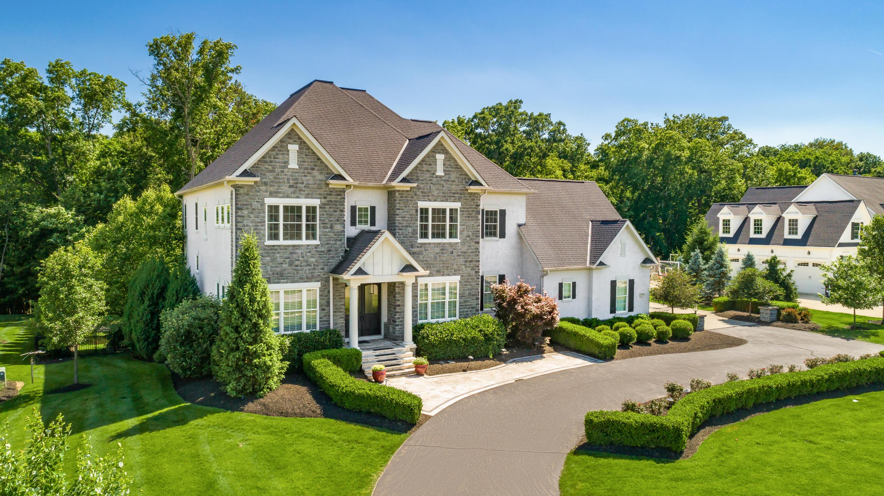 1985 Woodland Hall Dr, Delaware, OH 43015 MLS 222023518 Coldwell Banker