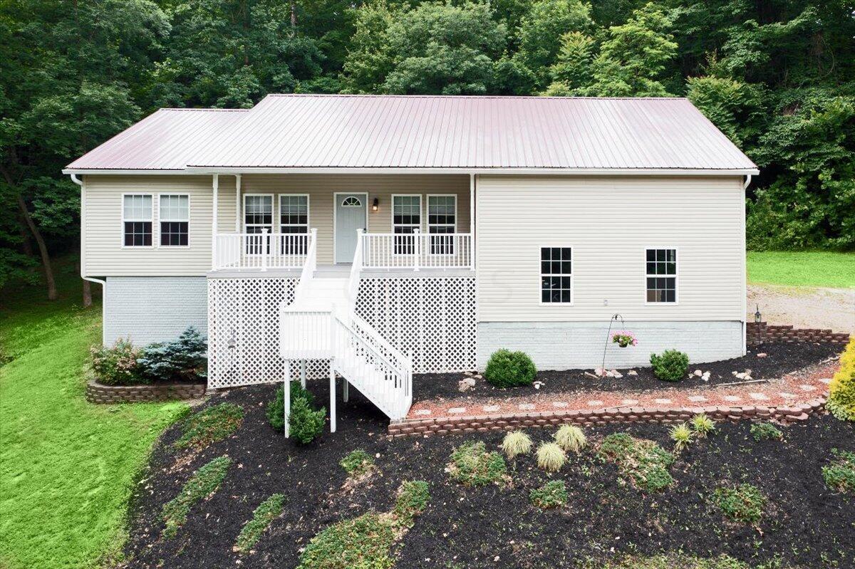 7359 Hunter Dr, Nashport, OH 43830 MLS 222023631 Coldwell Banker