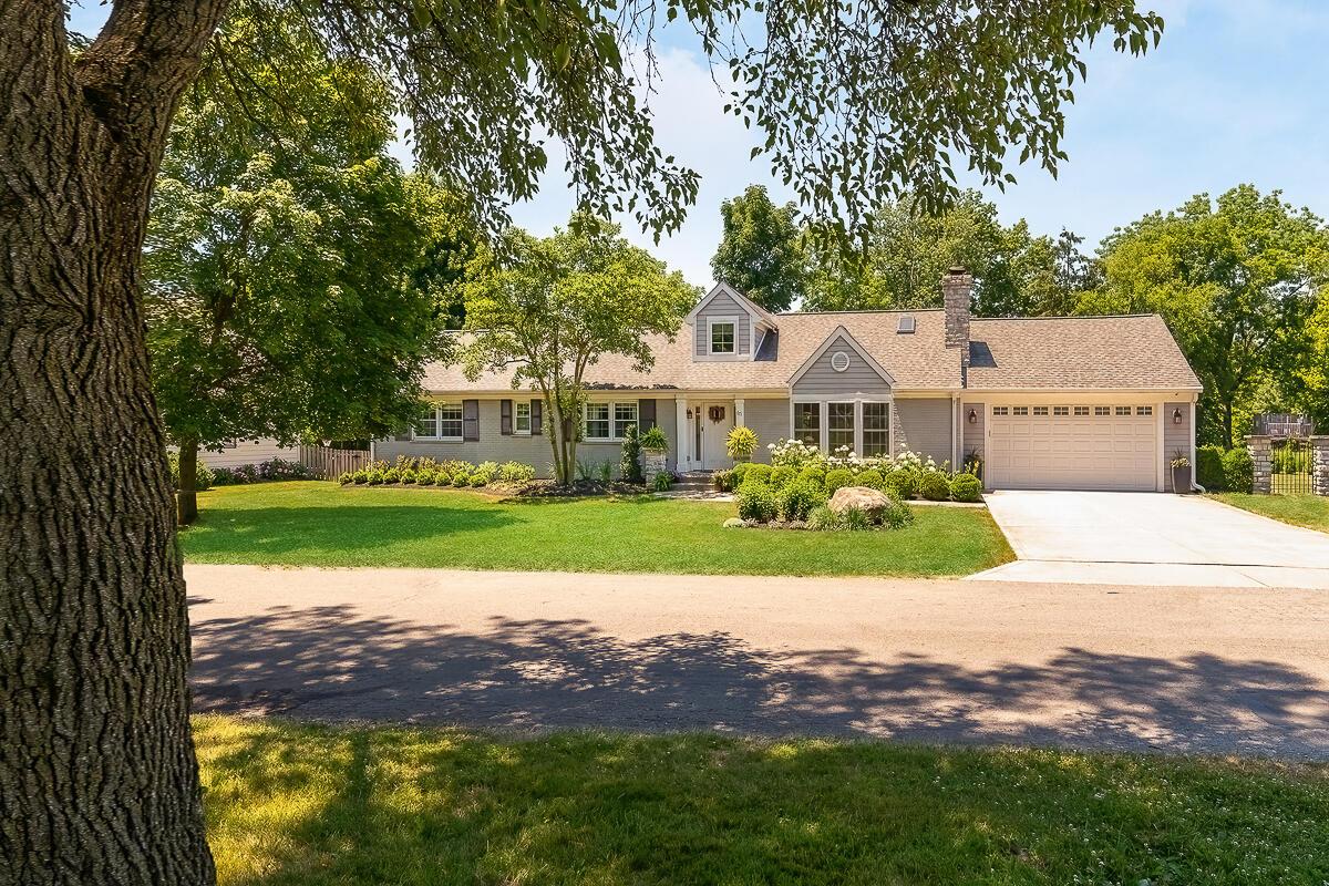 671 Andover St, Worthington, OH 43085 MLS 223012342 Coldwell Banker