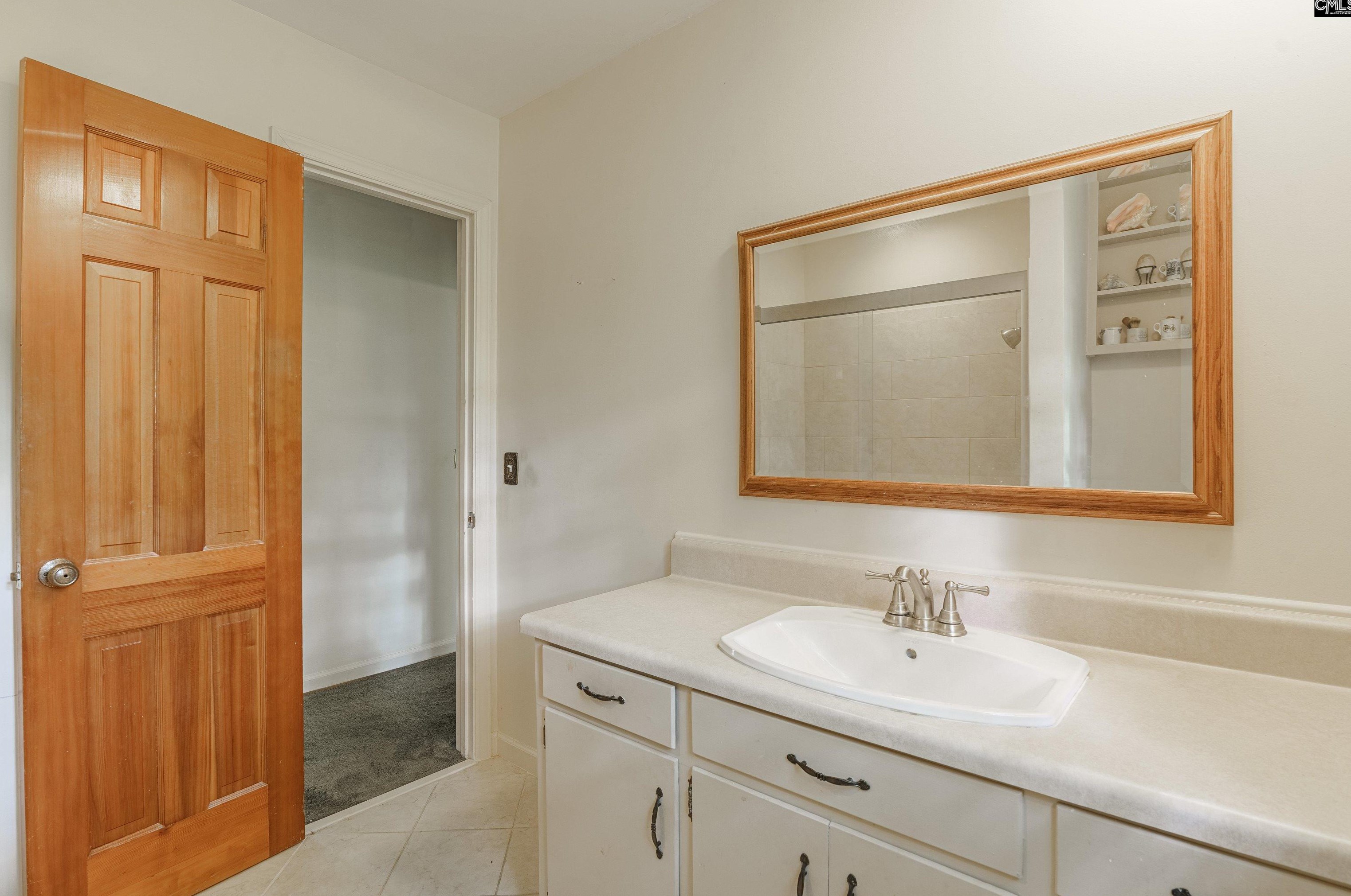 6314 Gill Crk Rd, Columbia SC 29206-4321 exterior