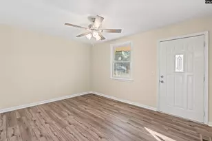 1015 Mandel Dr, Columbia, SC 29210 - Photo 5