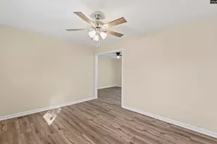 1015 Mandel Dr, Columbia, SC 29210 - Photo 15