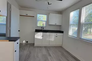 931 Central Dr, West Columbia, SC 29169 - Photo 5