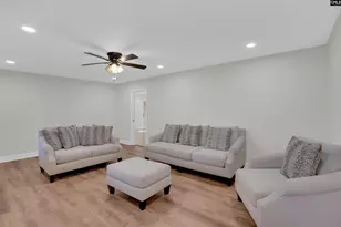 107 Barnett Dr, Bishopville, SC 29010 - Photo 5