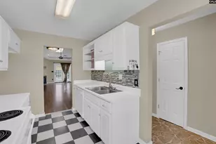 105 Waverly Dr 105, Lexington, SC 29072 - Photo 9