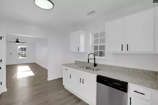 302 Cavalier Ln, Lexington, SC 29073 - Photo 9