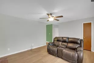 1711 Gilvie Ave, West Columbia, SC 29169 - Photo 7