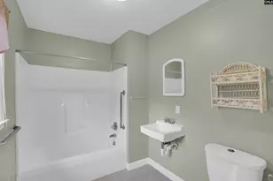 2306 Forrest St, Cayce, SC 29033 - Photo 13