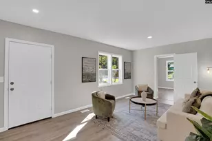 2011 Smith St, Columbia, SC 29209 - Photo 7