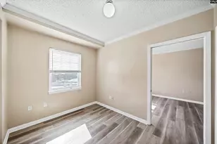 2002 Greene Street 201, Columbia, SC 29201 - Photo 11