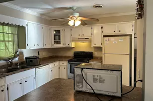 305 Park Ln, West Columbia, SC 29170 - Photo 9